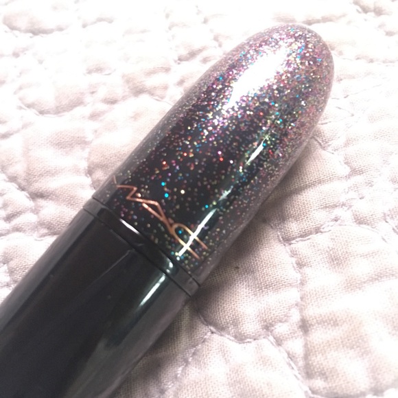 Mac ‘walk of flame’ limited edition lipstick - Picture 4 of 4